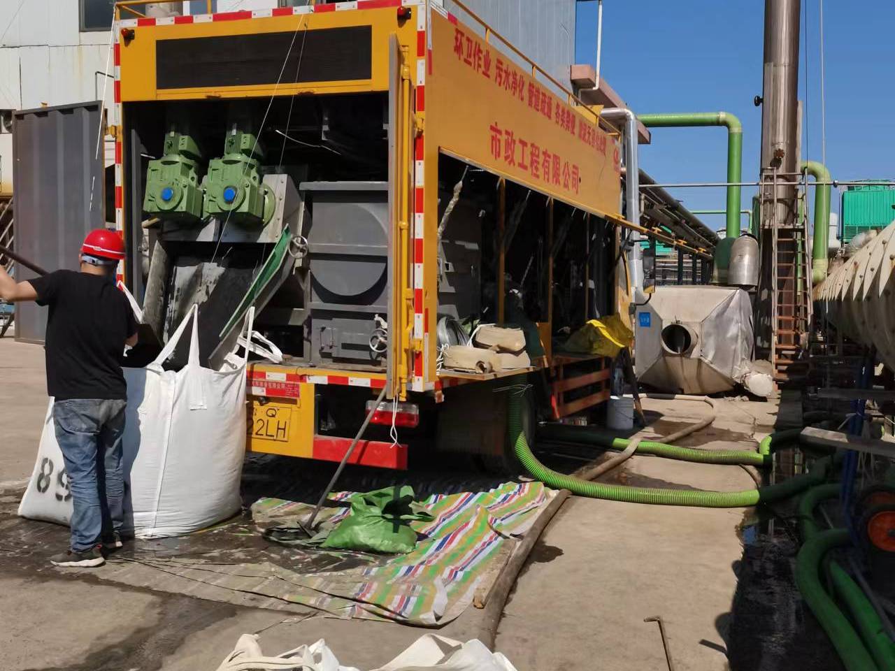 山丹淤泥压干处理